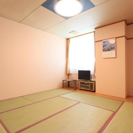Fuji-Shi Business Hotel Furuiya Ryokan Fuji  Exterior foto